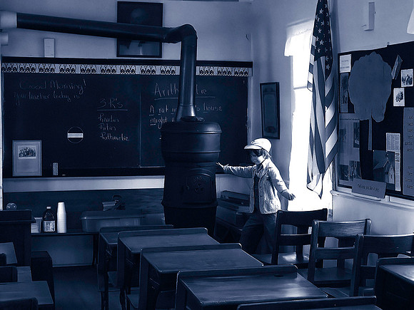 01,SE017,DB,Coming_to_School.jpg