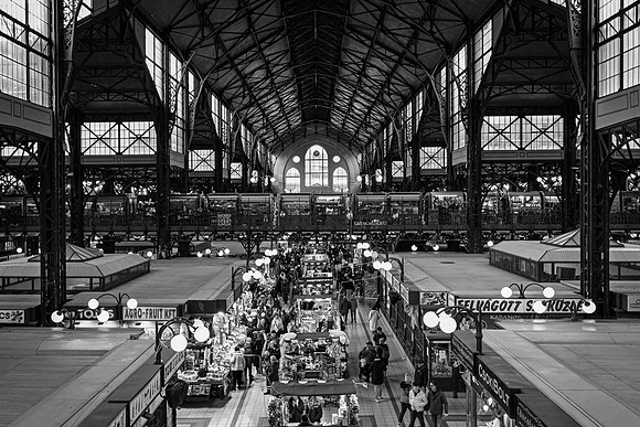 02,SE135,DB,Budapest_Market.jpg