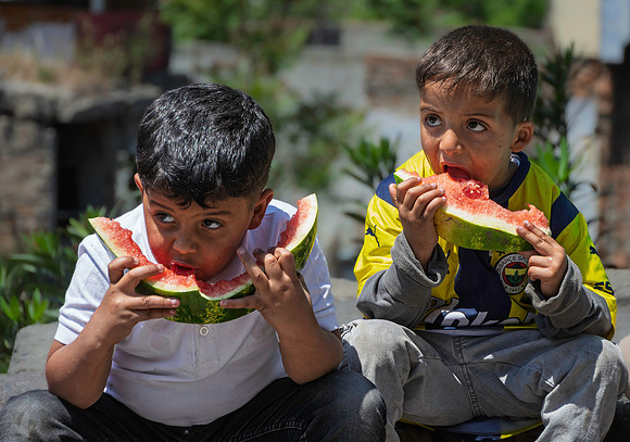 01,SE135,DP,Eating_Watermelon.jpg