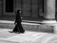 02,SE135,DB,Walking_to_the_Mosque.jpg
