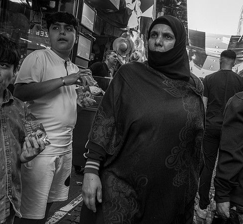 03,SE135,DB,Crowded_Bazaar.jpg