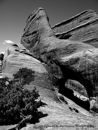 HM Digital BW By John Paulson - "Arch with Butte"